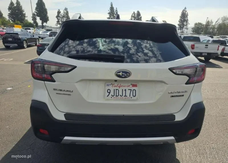 Subaru Outback 6