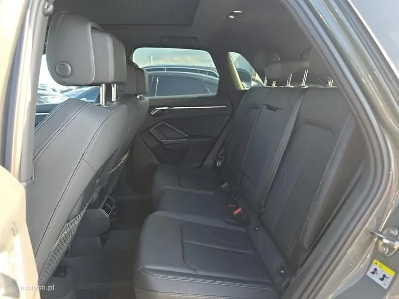 Audi Q3 F3 13