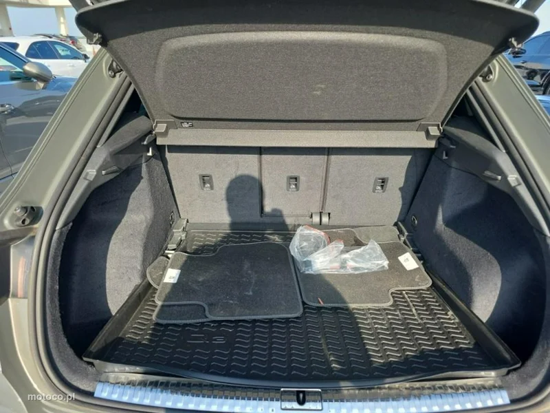 Audi Q3 F3 10