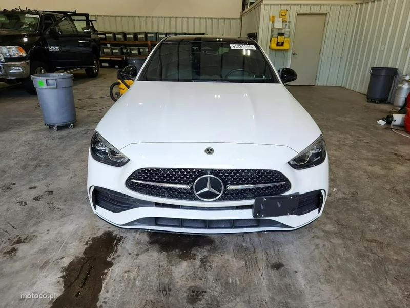 Mercedes-Benz Klasa C W206 C 300 2