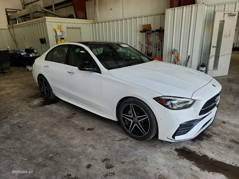 Mercedes-Benz Klasa C W206 C 300 3