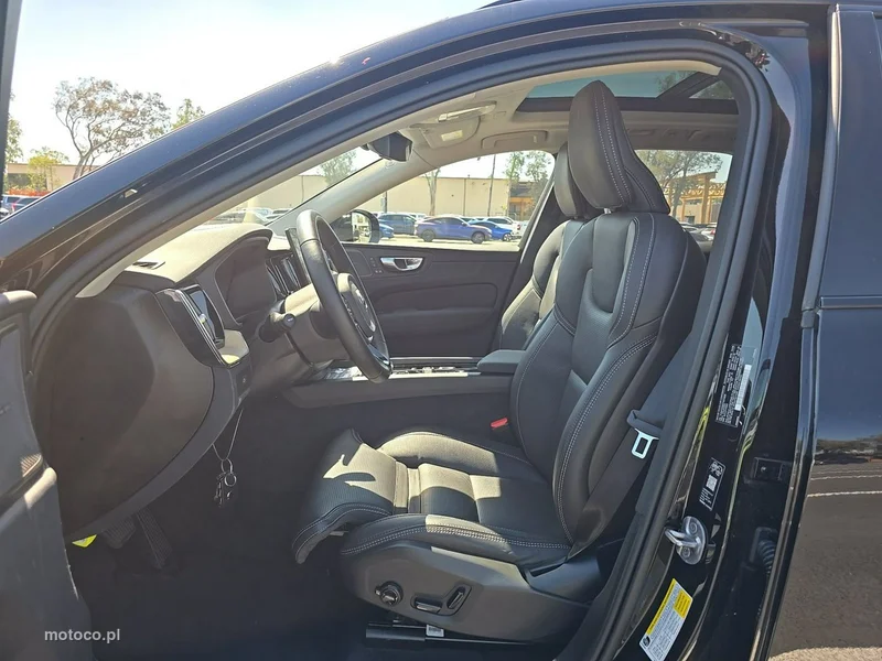 Volvo XC 60 6