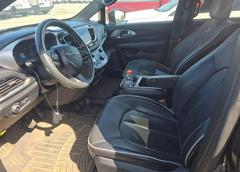 Chrysler Pacifica 7
