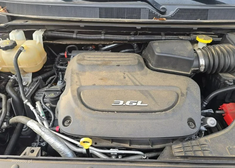 Chrysler Pacifica 10