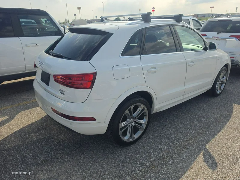 Audi Q3 F3 4