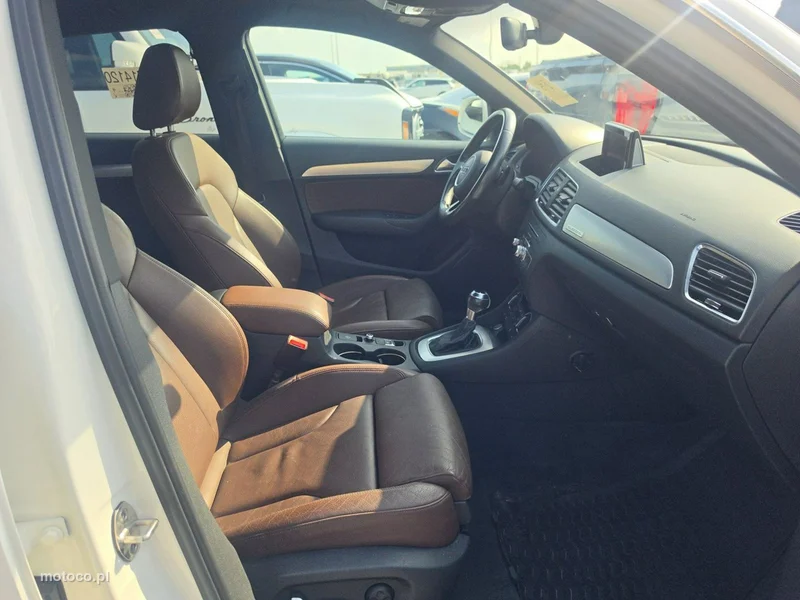 Audi Q3 F3 10