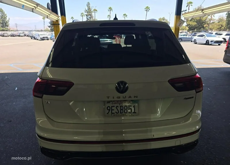 Volkswagen Tiguan AD 6