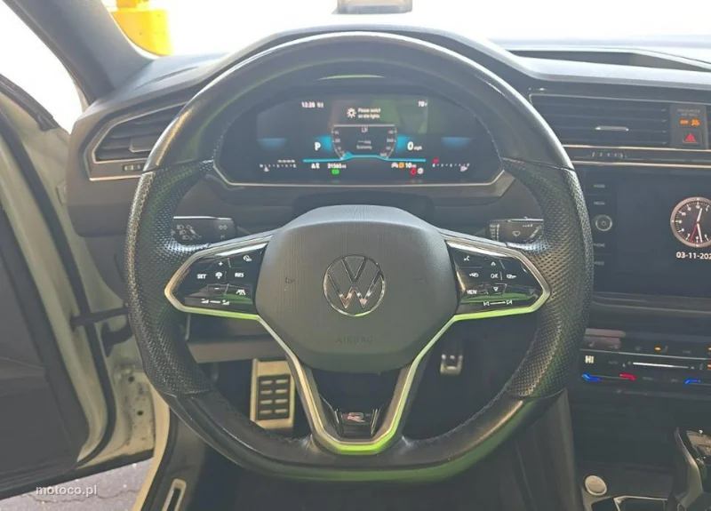 Volkswagen Tiguan AD 8