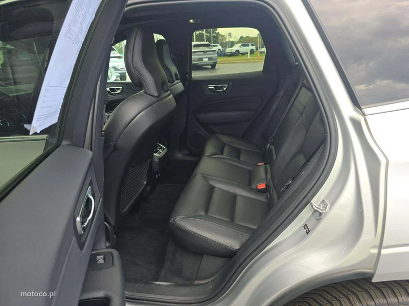Volvo XC 60 9