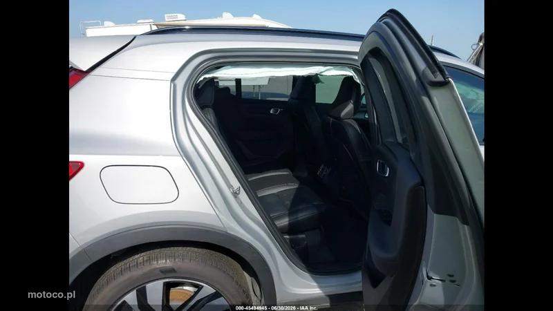 Volvo XC 40 9