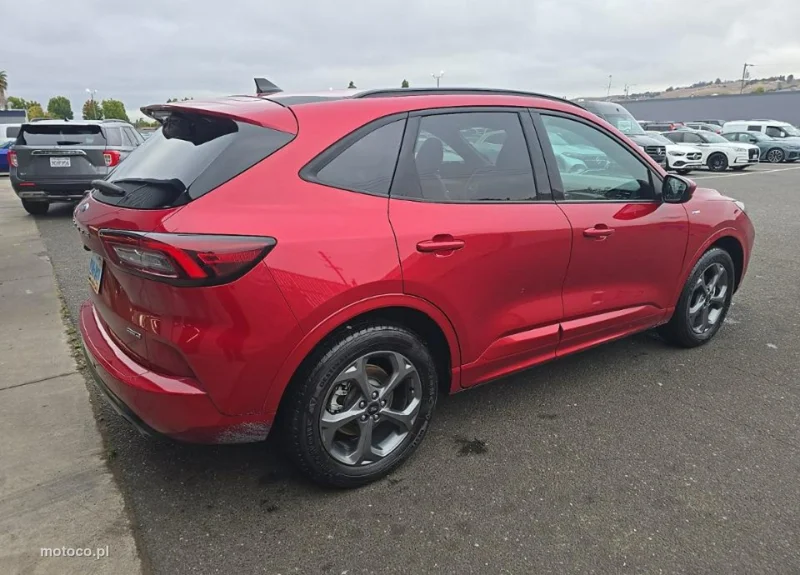 Ford Escape 4