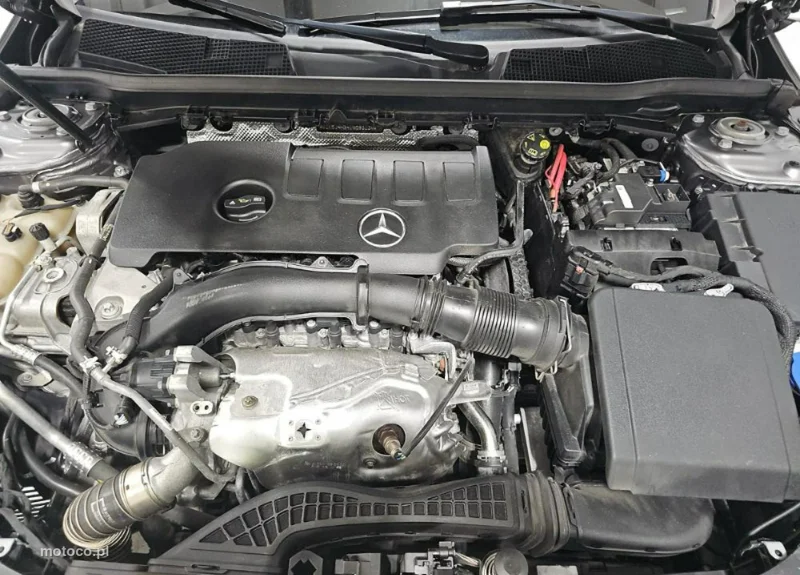 Mercedes-Benz CLA C118 250 11