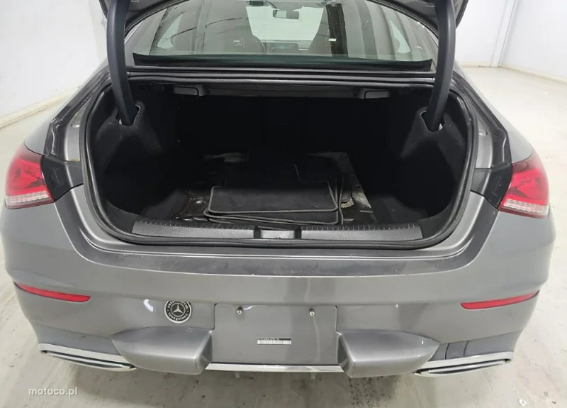 Mercedes-Benz CLA C118 250 12