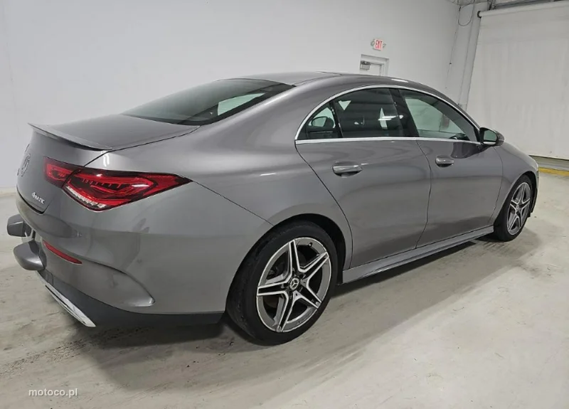 Mercedes-Benz CLA C118 250 4