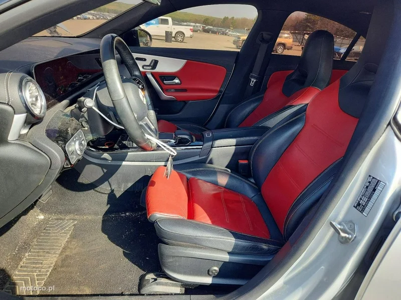 Mercedes-Benz CLA C118 250 7