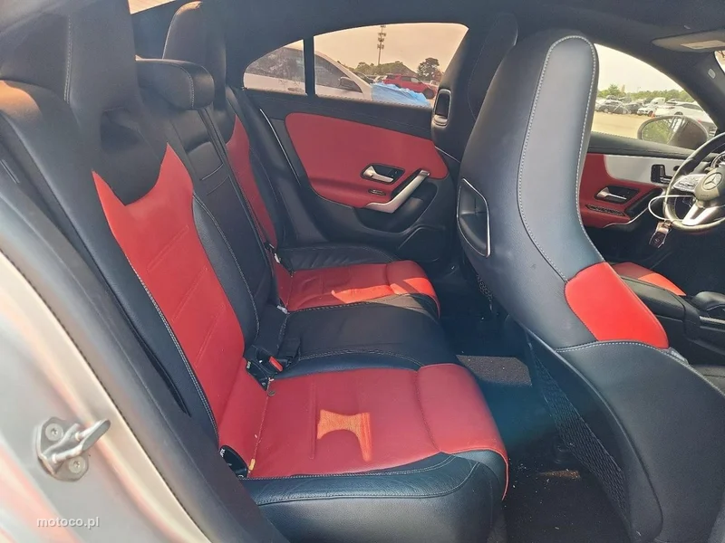 Mercedes-Benz CLA C118 250 9