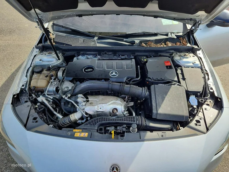 Mercedes-Benz CLA C118 250 10