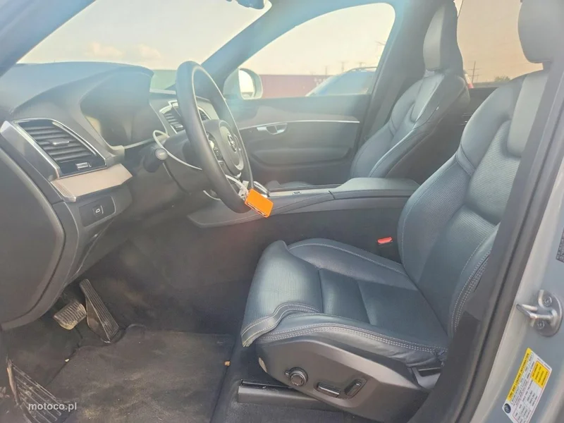 Volvo XC 90 7