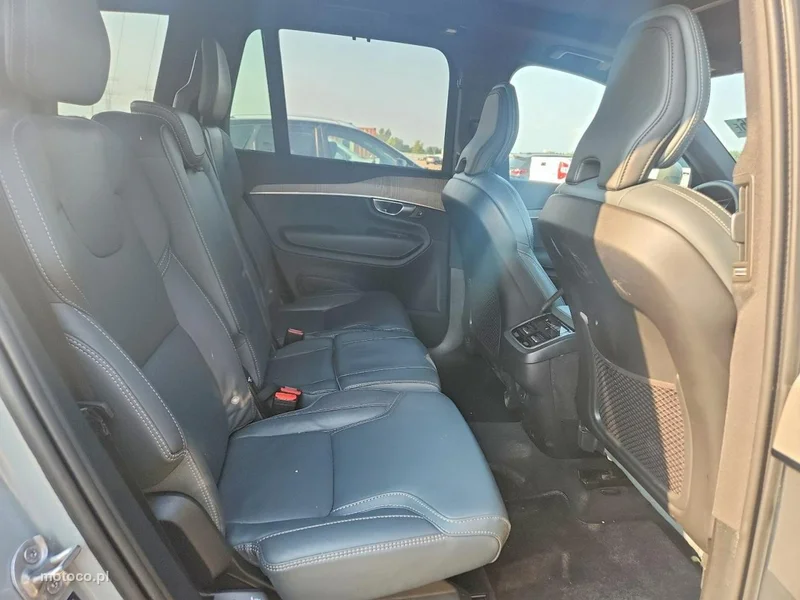 Volvo XC 90 10