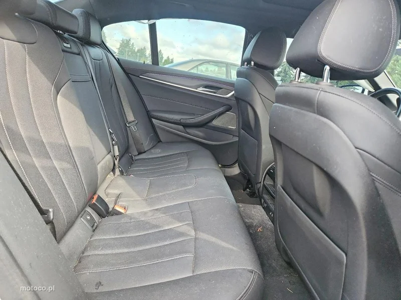 BMW Seria 5 G30 530 10