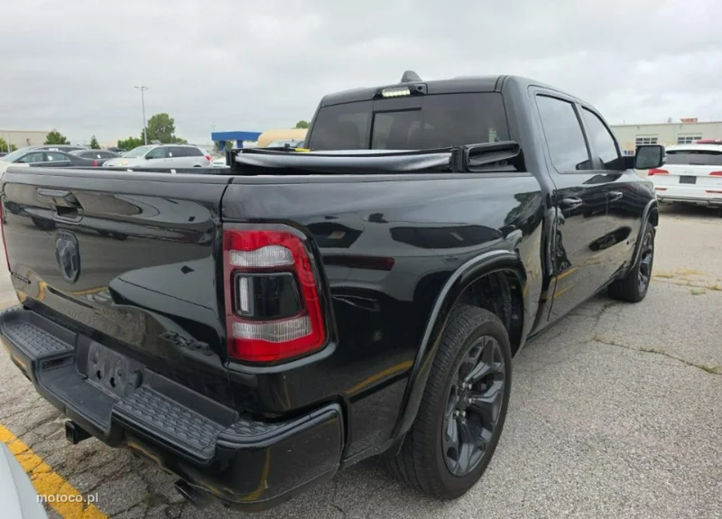RAM 1500 4