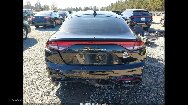 Kia Stinger 8