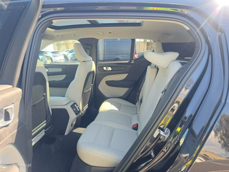 Volvo XC 40 11