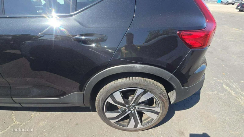 Volvo XC 40 15