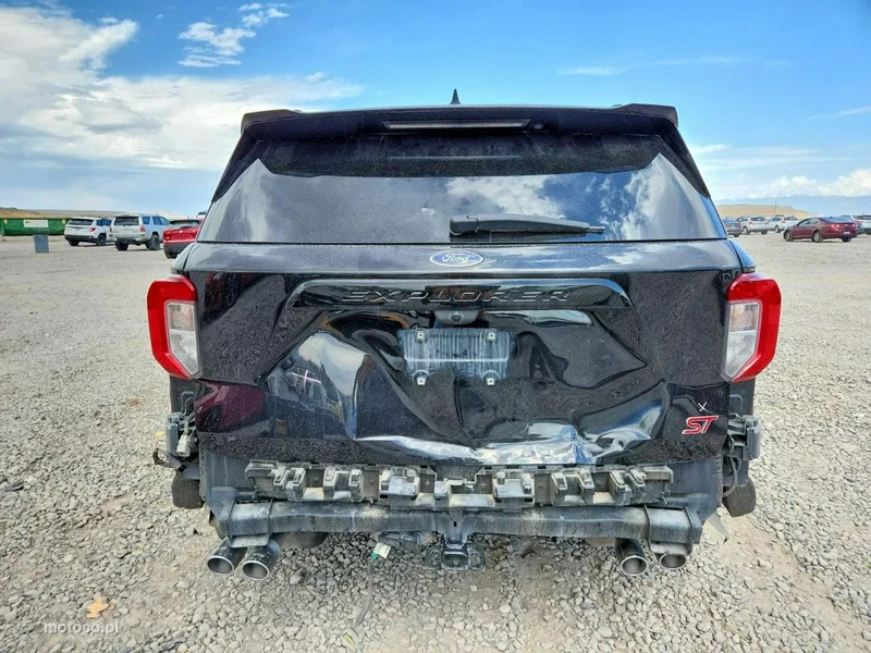 Ford Explorer 5