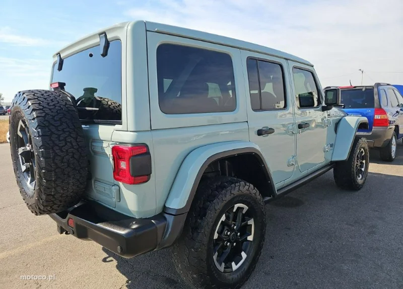 Jeep Wrangler 4