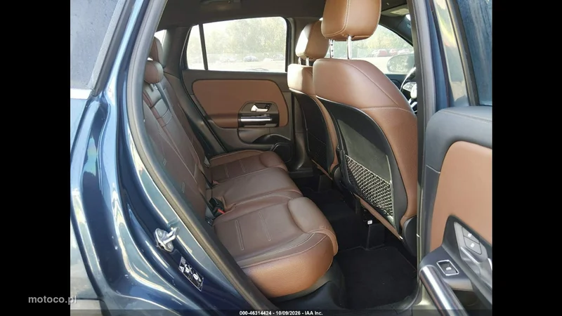 Mercedes-Benz GLA H247 250 11