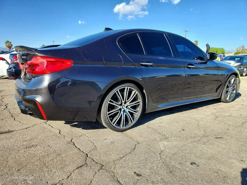 BMW Seria 5 G30 540 4