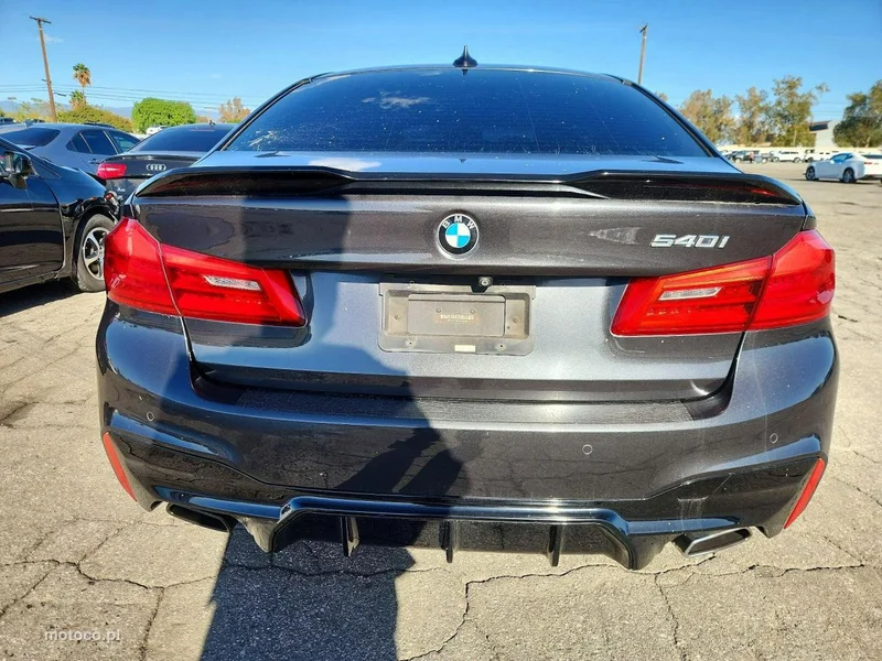 BMW Seria 5 G30 540 6