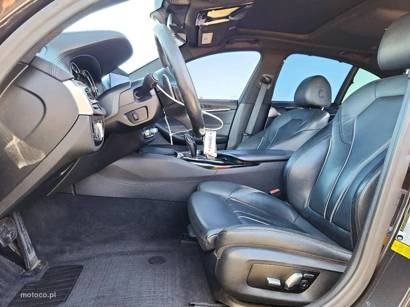 BMW Seria 5 G30 540 7