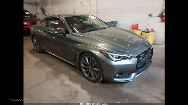 Infiniti Q60 2