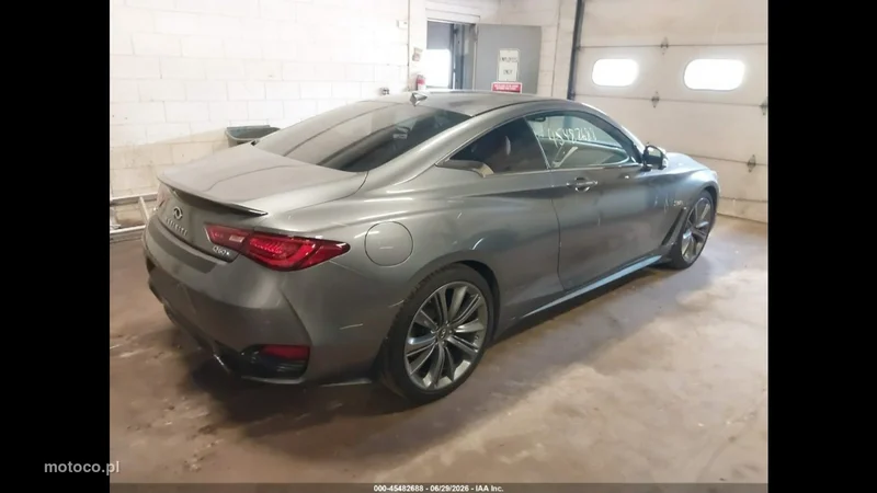 Infiniti Q60 3