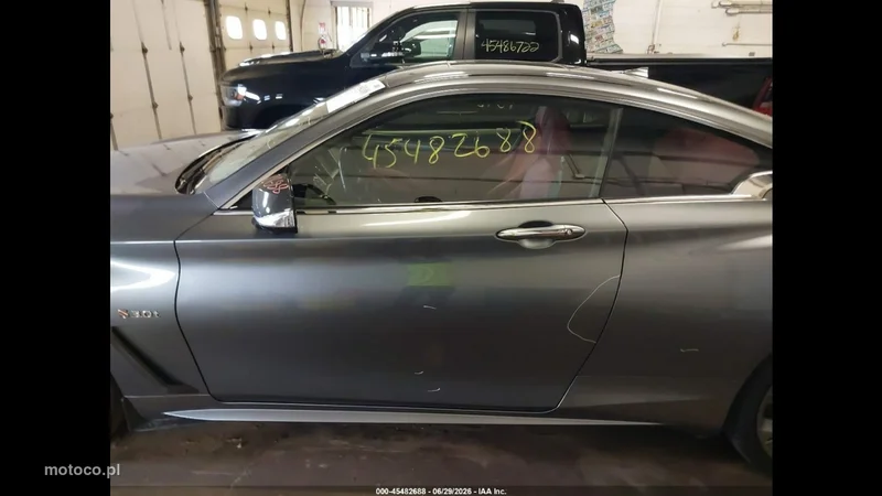 Infiniti Q60 6