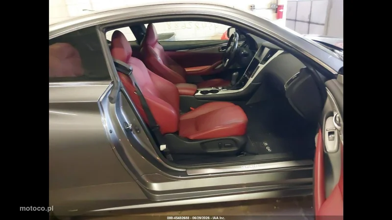 Infiniti Q60 8