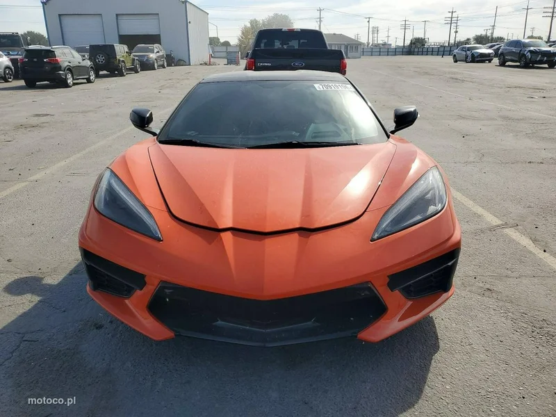 Chevrolet Corvette 2