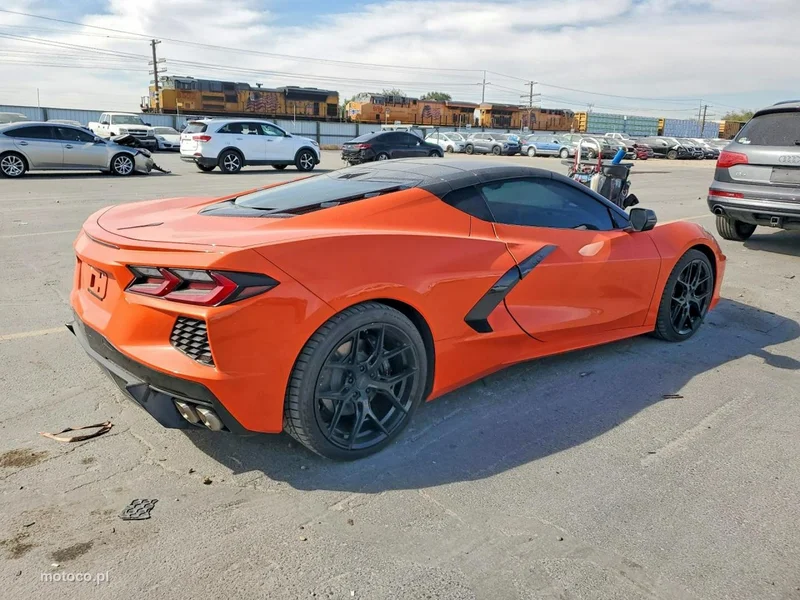 Chevrolet Corvette 4