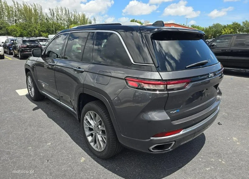 Jeep Grand Cherokee 6