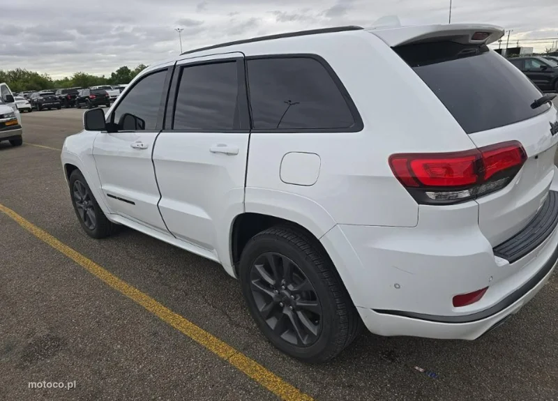 Jeep Grand Cherokee 6