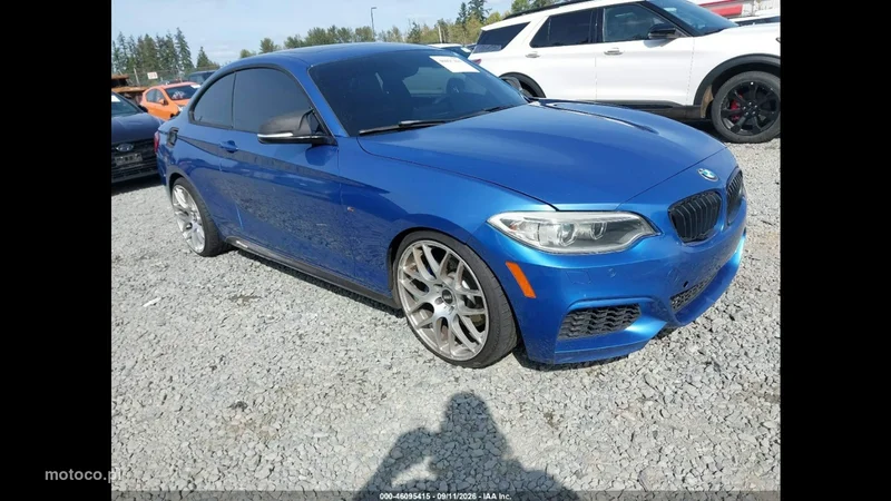 BMW 235