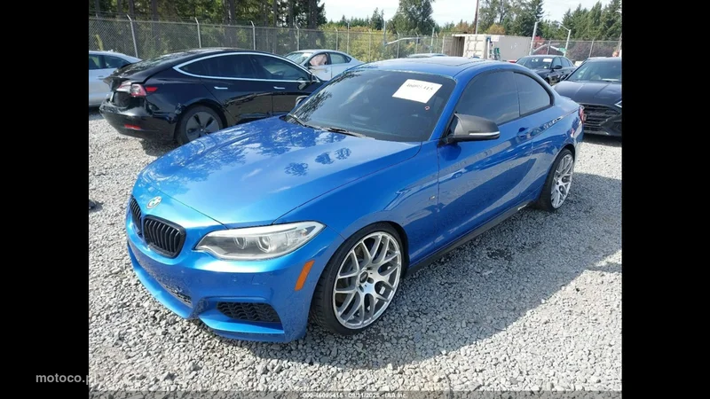 BMW 235 3