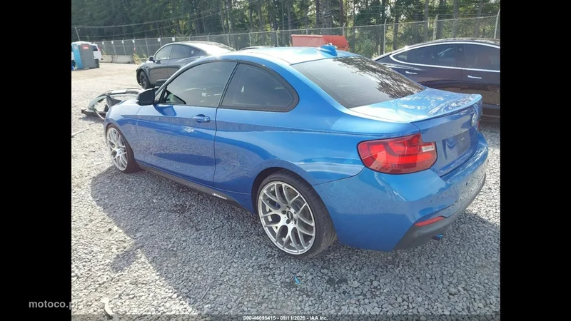 BMW 235 5