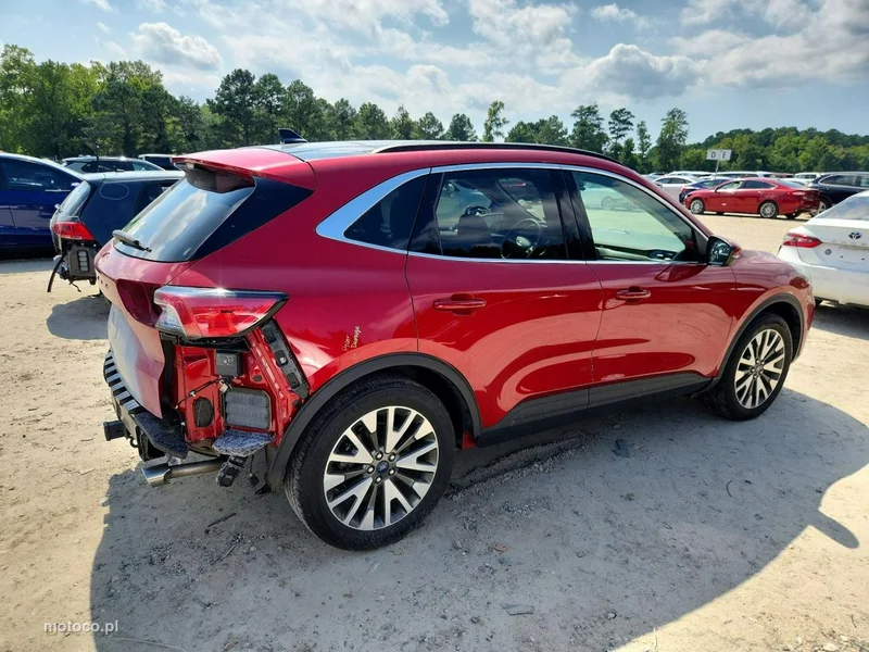 Ford Kuga III 4