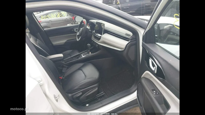 Jeep Compass 8