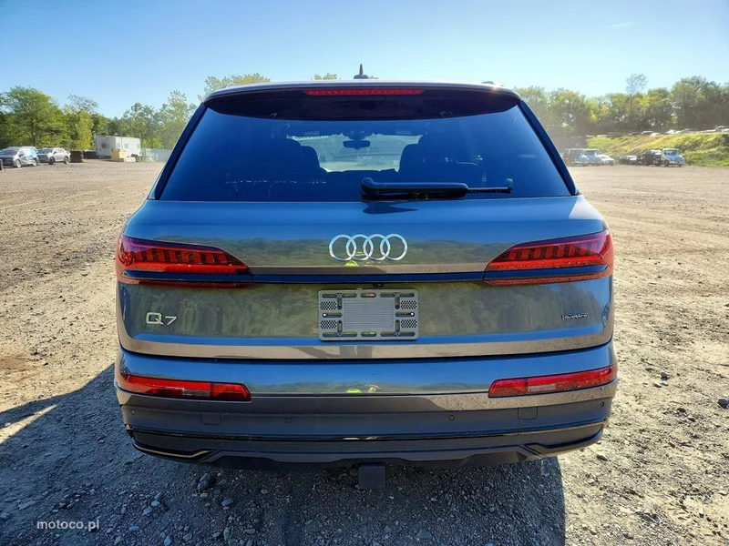 Audi Q7 4M 6