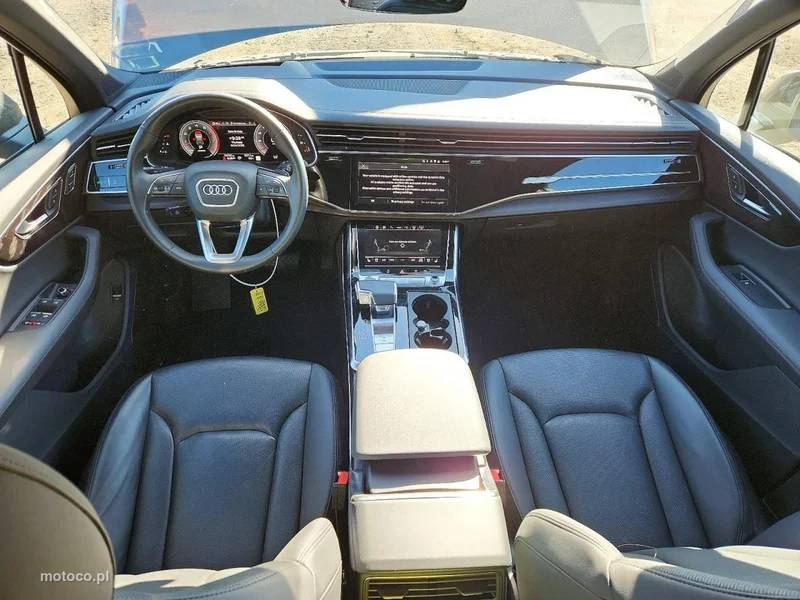 Audi Q7 4M 8
