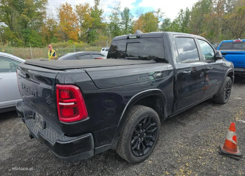 RAM 1500 4